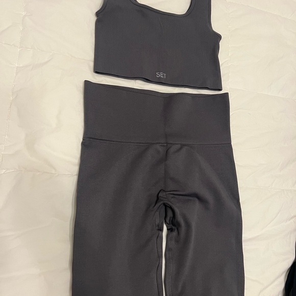 SET ACTIVE - bra and leggings - Picture 8 of 8